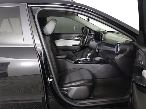 Used 2024 Chevrolet Trax LT w/ Driver Confidence Package FWD image 29