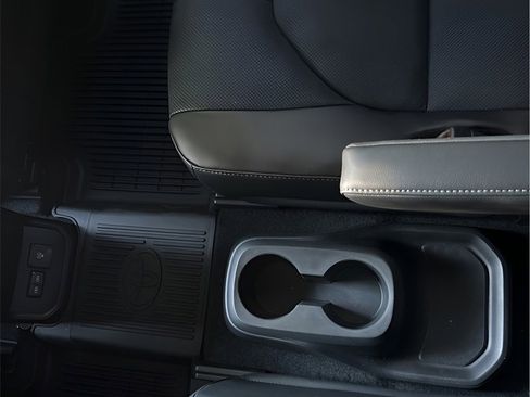 Used 2025 Toyota Highlander Platinum image 52