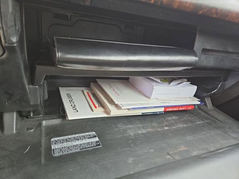 Used 2009 Toyota Land Cruiser image 22