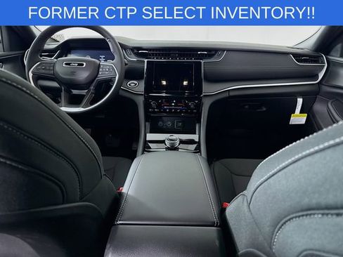 New 2025 Jeep Grand Cherokee L Laredo w/ Luxury Tech Group I image 22