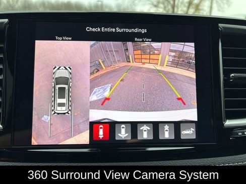 New 2026 Chrysler Pacifica Select AWD/4WD image 22