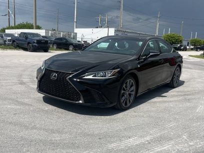 Used 2019 Lexus ES 350 F Sport w/ Accessory Package 2