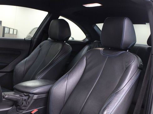Used 2017 BMW M2 image 21