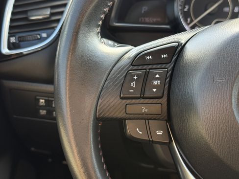 Used 2014 MAZDA MAZDA3 s Grand Touring image 30