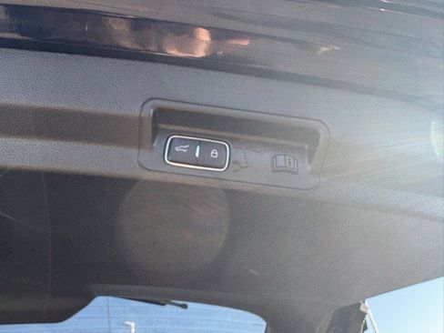 Used 2023 Ford Explorer XLT w/ Equipment Group 202A image 30