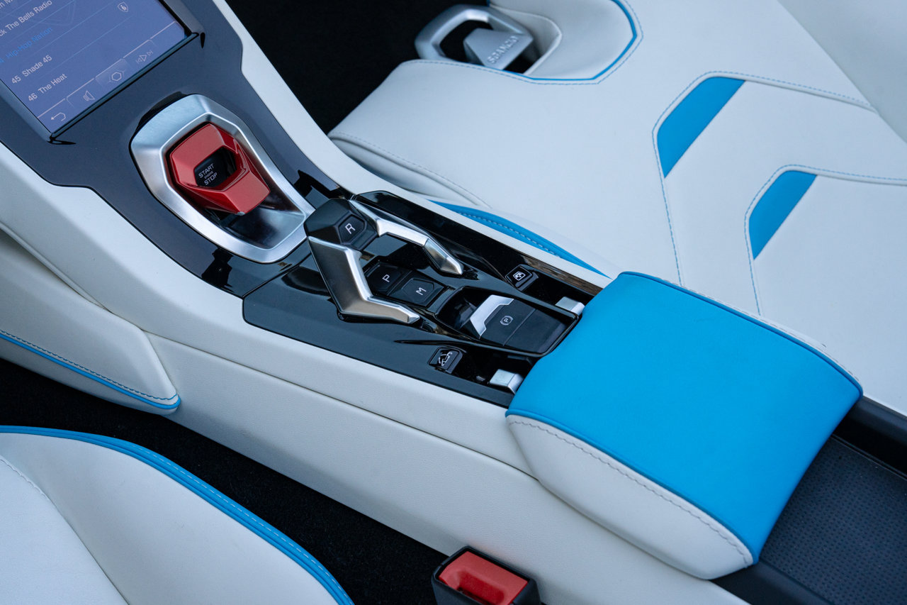 Used 2023 Lamborghini Huracan EVO RWD image 40