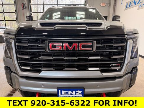 Used 2024 GMC Sierra 3500 AT4 w/ AT4 Premium Plus Package AWD/4WD image 3