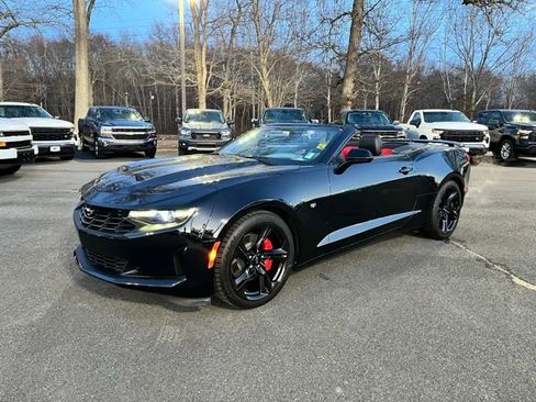 Used 2022 Chevrolet Camaro LT image 2