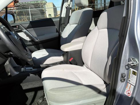 Used 2015 Subaru Forester 2.5i Premium w/ All-Weather Package image 16