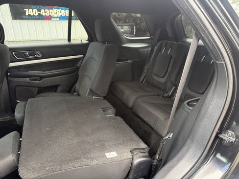 Used 2017 Ford Explorer XLT AWD/4WD image 13