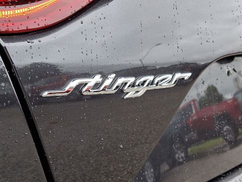 Used 2018 Kia Stinger GT1 image 32
