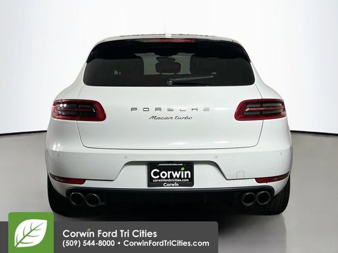 Used 2018 Porsche Macan Turbo image 14