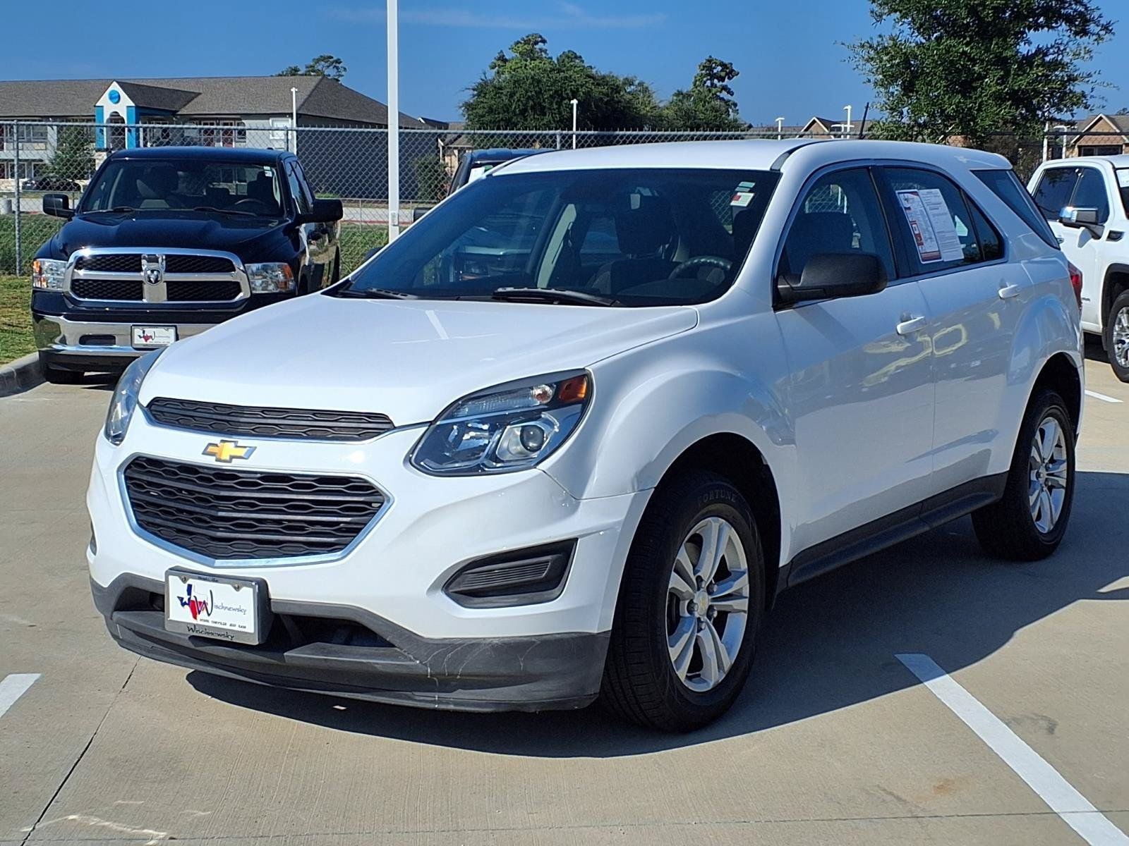 Used 2017 Chevrolet Equinox LS FWD image 4