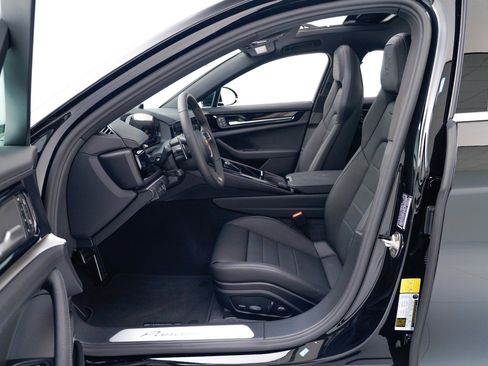 New 2026 Porsche Panamera image 17