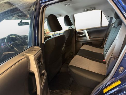 Certified 2019 Toyota 4Runner SR5 AWD/4WD image 16