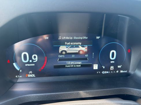 New 2026 Ford Explorer Active RWD image 9