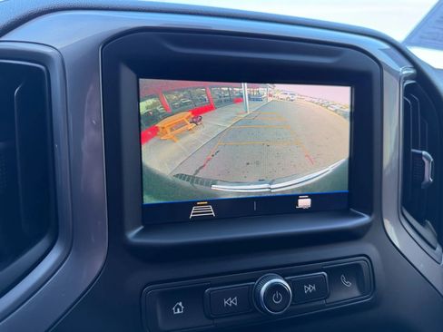 Used 2022 Chevrolet Silverado 1500 Custom Trail Boss AWD/4WD image 9