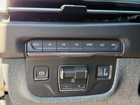 Used 2026 Cadillac Escalade Platinum Sport AWD/4WD image 61