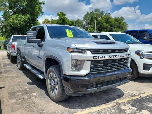 Used 2022 Chevrolet Silverado 2500 Custom w/ Custom Value Package AWD/4WD image 6