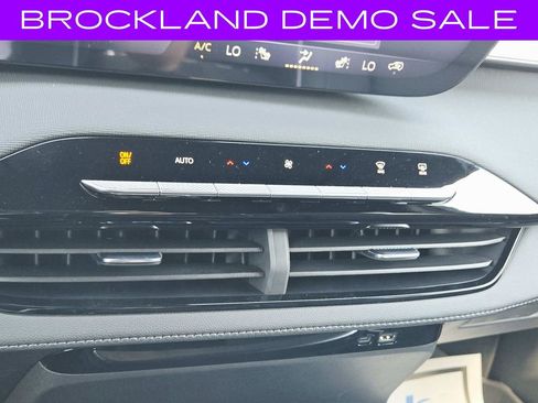 New 2026 Buick Enclave Sport Touring w/ Power Package AWD/4WD image 26