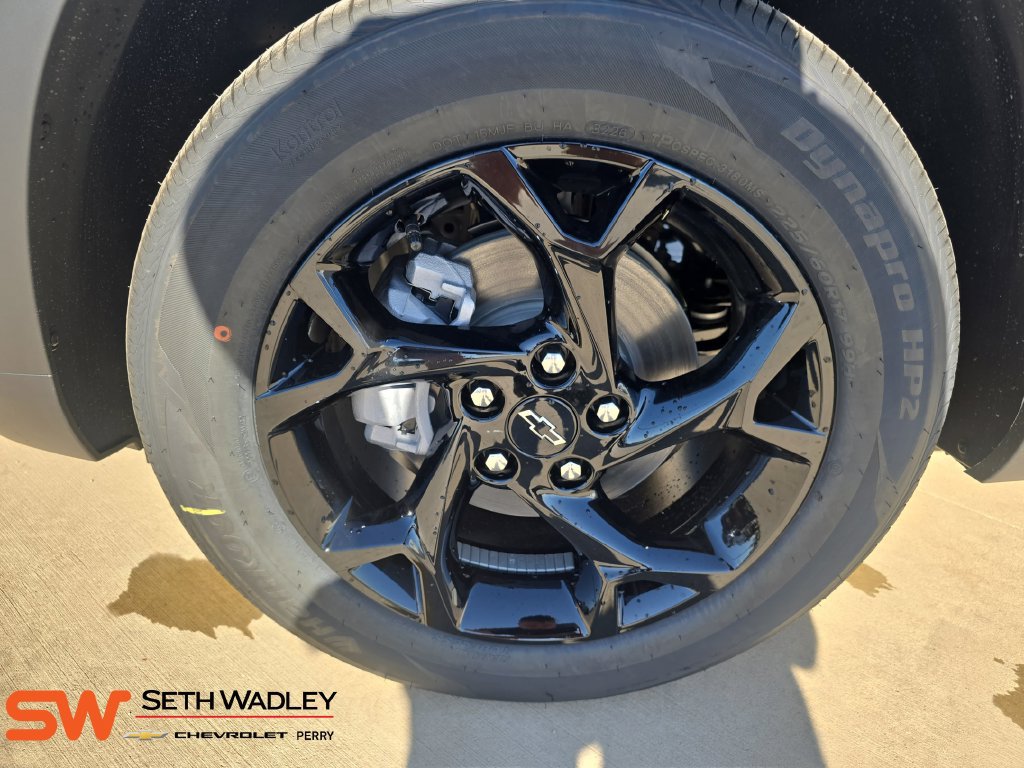 New 2026 Chevrolet Trax LT w/ Midnight Edition FWD image 34