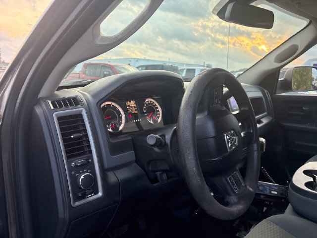 Used 2017 RAM 2500 Tradesman w/ Chrome Appearance Group AWD/4WD image 8