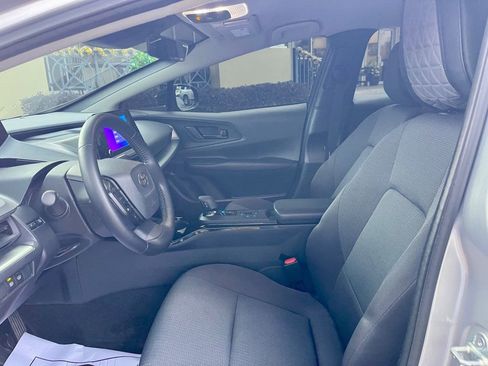 Used 2024 Toyota Prius LE image 11