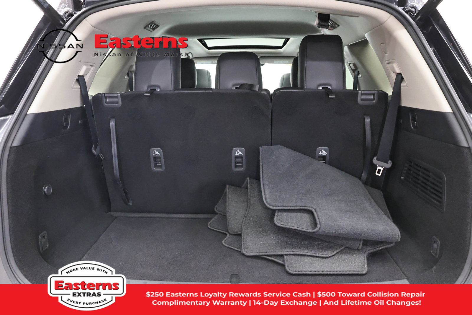 Used 2024 Nissan Pathfinder SL w/ SL Premium Package AWD/4WD image 9