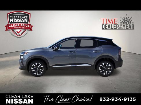 Certified 2025 Nissan Kicks SR FWD image 4