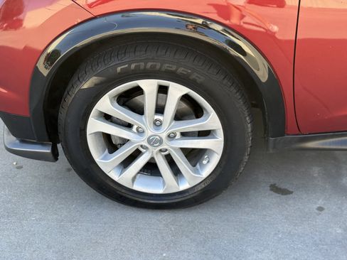 Used 2013 Nissan Juke SL FWD image 13
