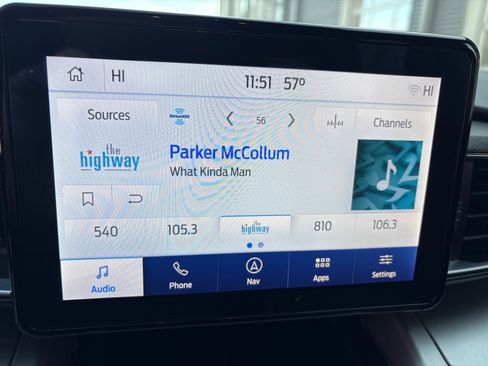 Used 2022 Ford Explorer XLT w/ Equipment Group 202A image 21