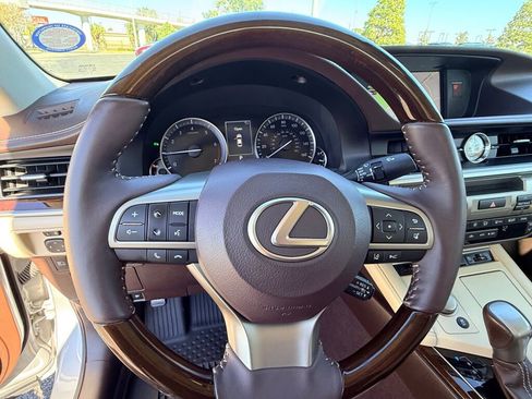 Used 2018 Lexus ES 350 image 31
