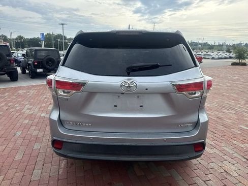 Used 2014 Toyota Highlander Limited FWD image 13