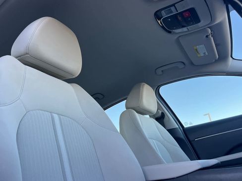 Used 2023 Hyundai Sonata SEL image 17
