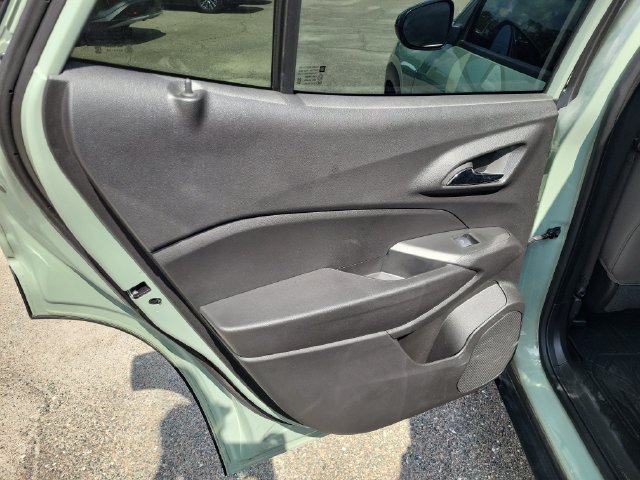 Used 2025 Chevrolet Trax ACTIV FWD image 15
