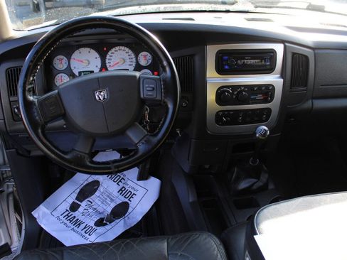 Used 2004 Dodge Ram 3500 Truck SLT w/ Sport Appearance Group image 23