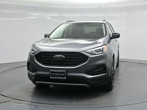 Certified 2022 Ford Edge SE w/ Black Appearance Package image 56