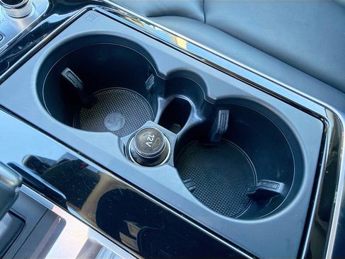 Used 2022 Audi Q8 Premium w/ Convenience Package image 31