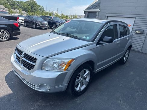 Used 2011 Dodge Caliber Mainstreet FWD image 3