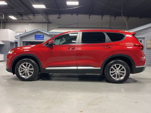 Used 2019 Hyundai Santa Fe SE AWD/4WD image 4