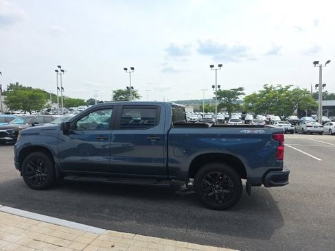 Used 2024 Chevrolet Silverado 1500 Custom w/ LPO, Dark Essentials Package AWD/4WD image 5