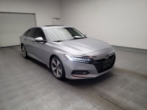 Used 2018 Honda Accord Touring image 13