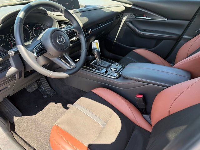 Used 2025 MAZDA CX-30 Carbon AWD/4WD image 13