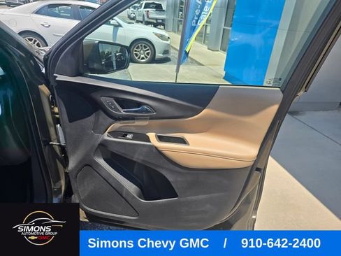 Used 2023 Chevrolet Equinox Premier AWD/4WD image 49