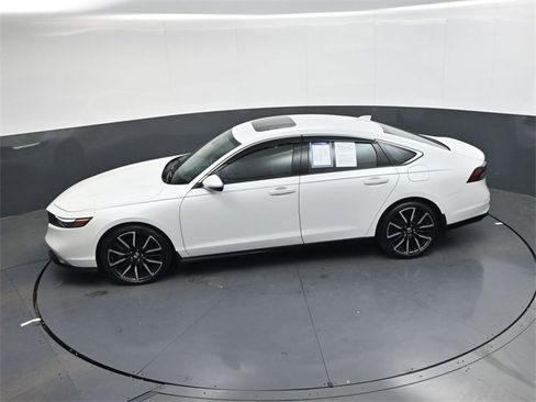 Used 2024 Honda Accord Touring image 22