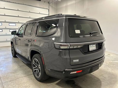 New 2026 Jeep Grand Wagoneer 4WD image 8