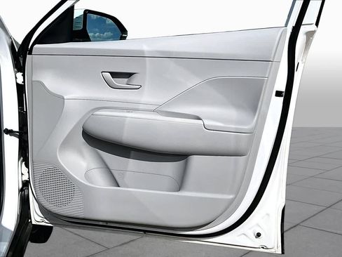 Used 2024 Hyundai Kona SEL w/ Convenience Package FWD image 22