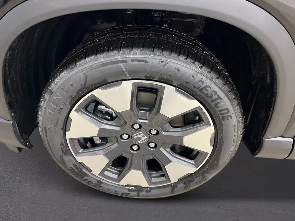 New 2026 Honda Pilot Touring image 11