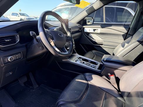 Used 2020 Ford Explorer ST w/ ST Street Pack image 3