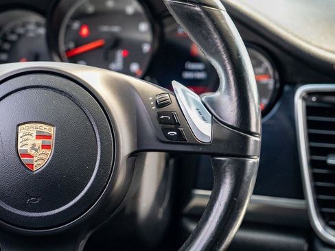 Used 2013 Porsche Panamera 4 w/ Premium Pkg image 23